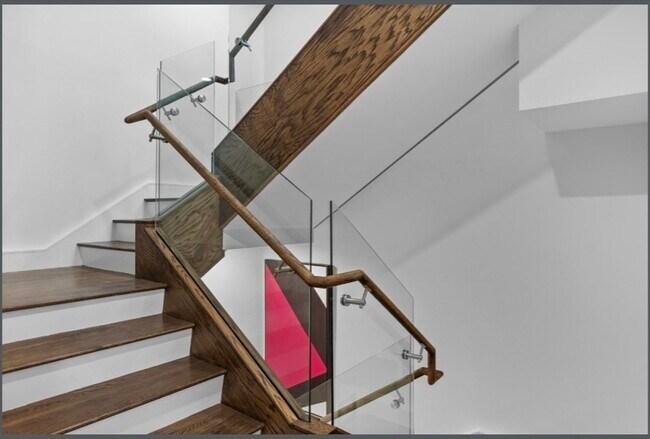 Building Photo - 108-110 Arlington St