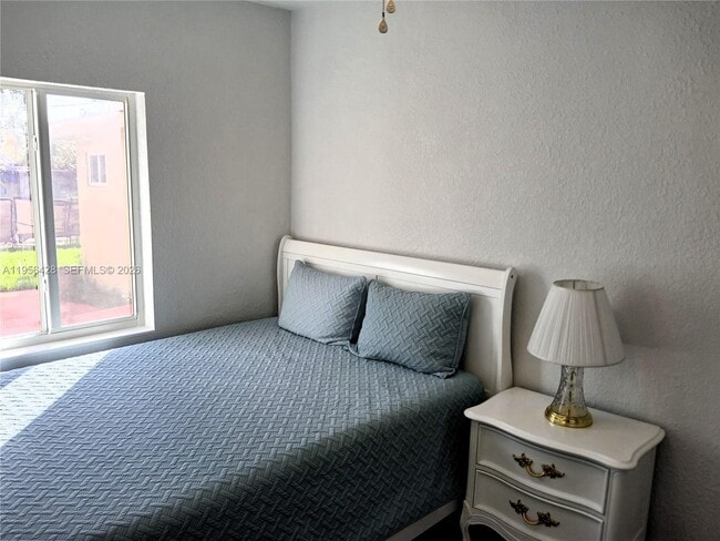 Building Photo - 510 NW 47th St