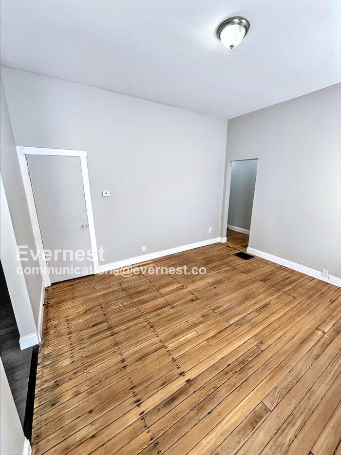 Building Photo - 7621 Virginia Ave