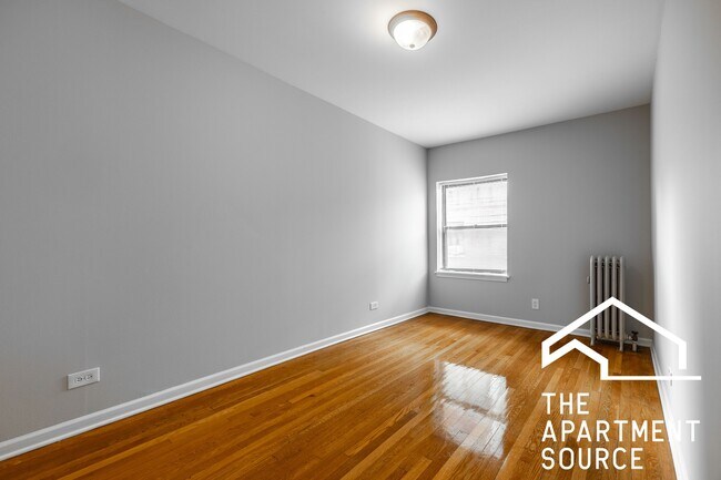 Building Photo - 5746 N Winthrop Ave