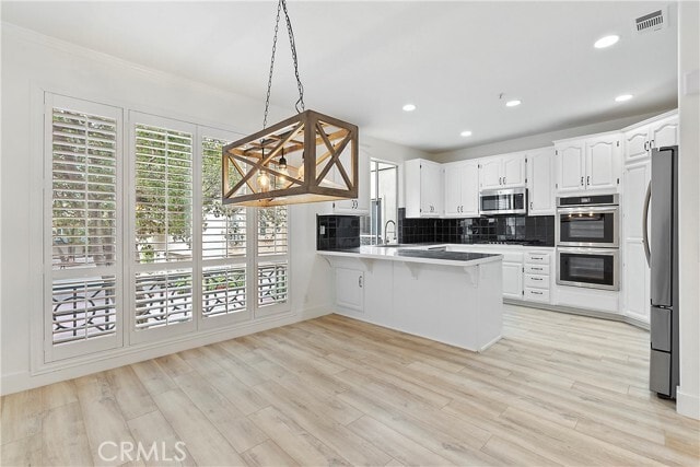 Building Photo - 15 Florentine