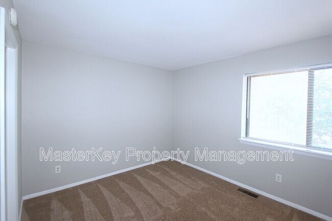 Building Photo - 1273 Teakwood Pl