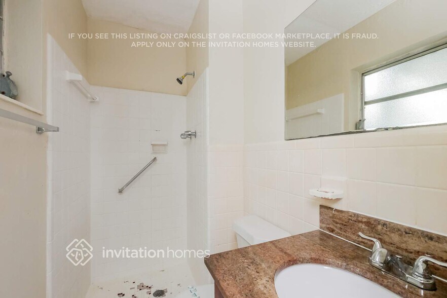 Building Photo - 998 NW 202nd St