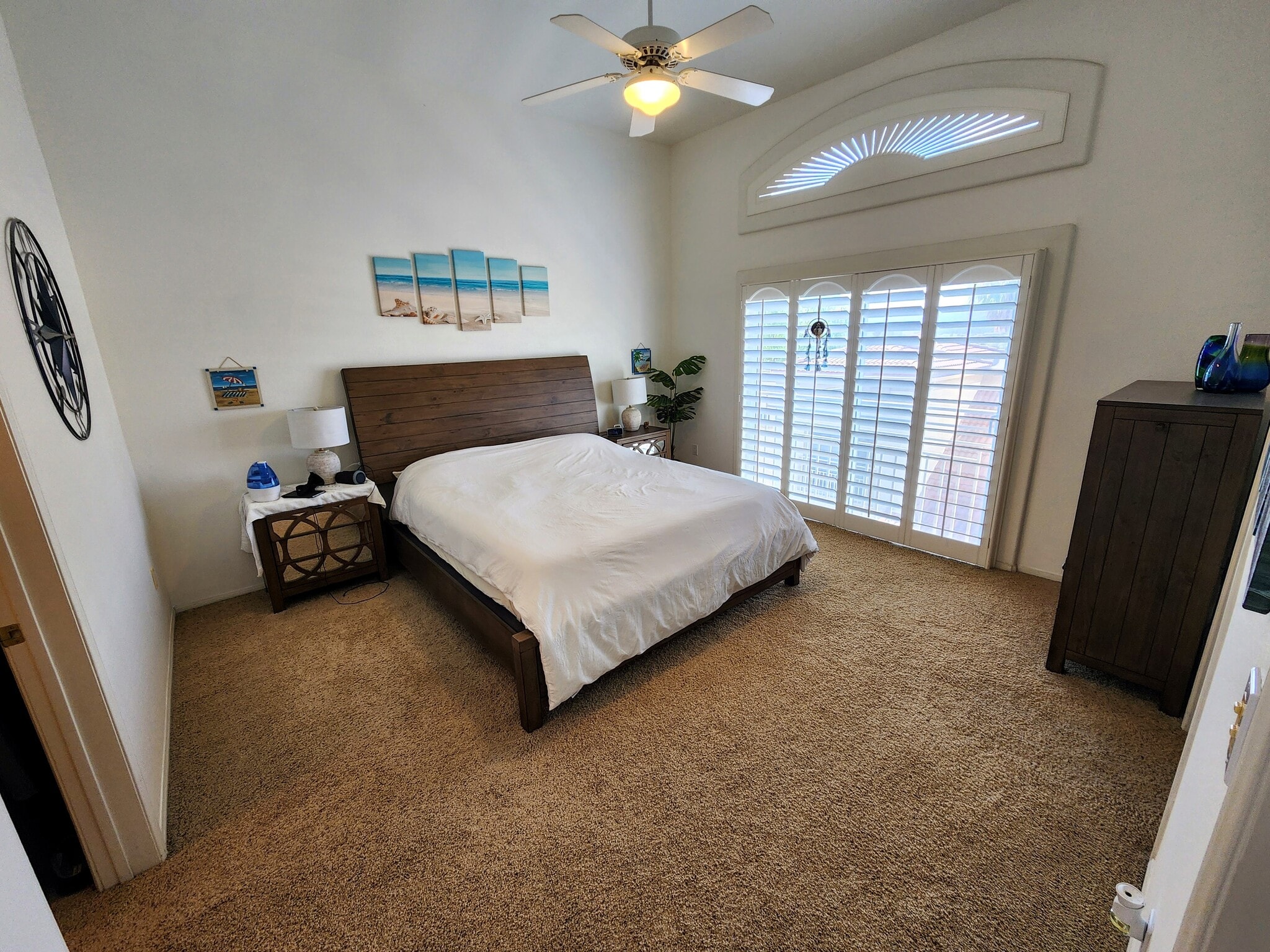 Building Photo - 5240 Premiere Hls Dr