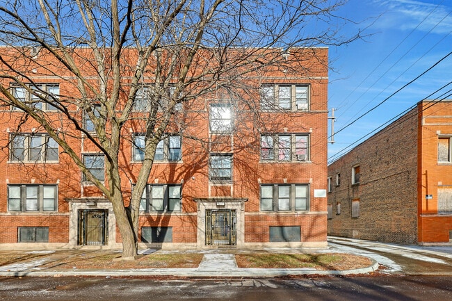 Building Photo - 7255-7257 S Calumet Ave