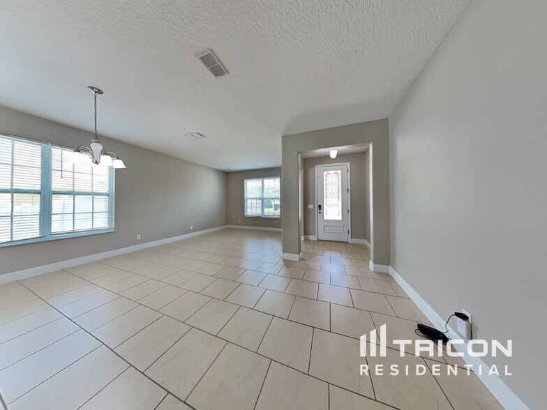 Building Photo - 3329 Cypress Grove Dr