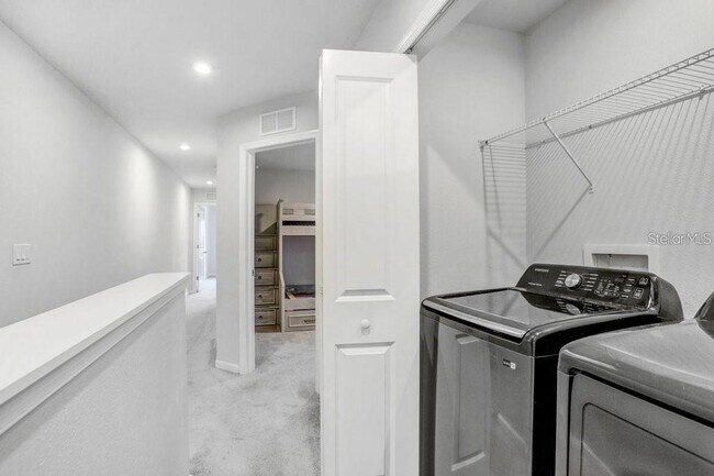 Building Photo - 10976 Verawood Dr