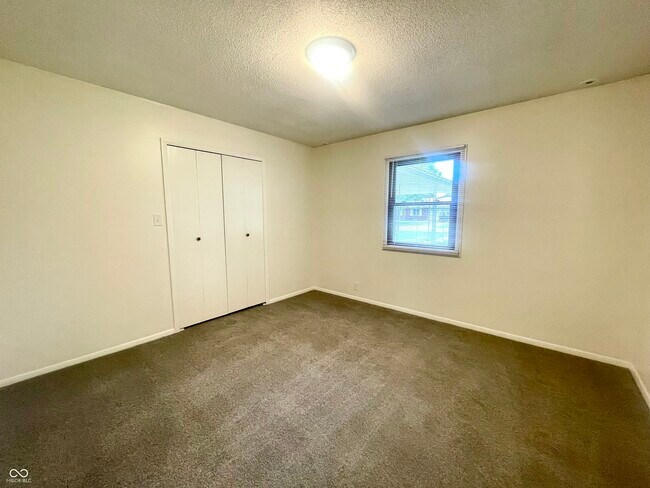 Building Photo - 5505 N Austin Dr