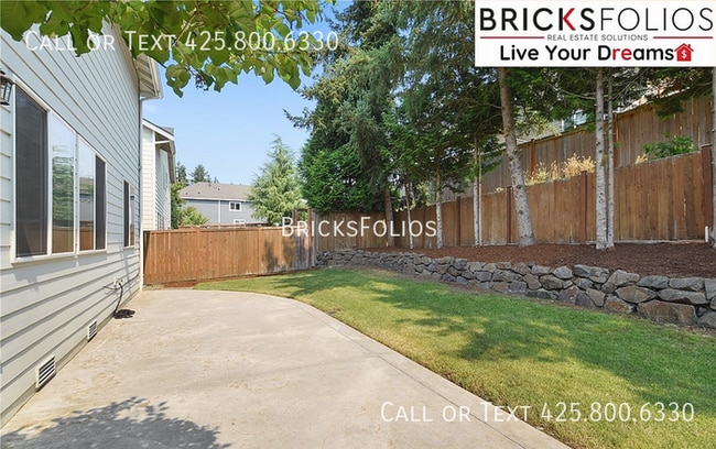 Building Photo - Welcoming Home in Bothell, Ideal for Relax...