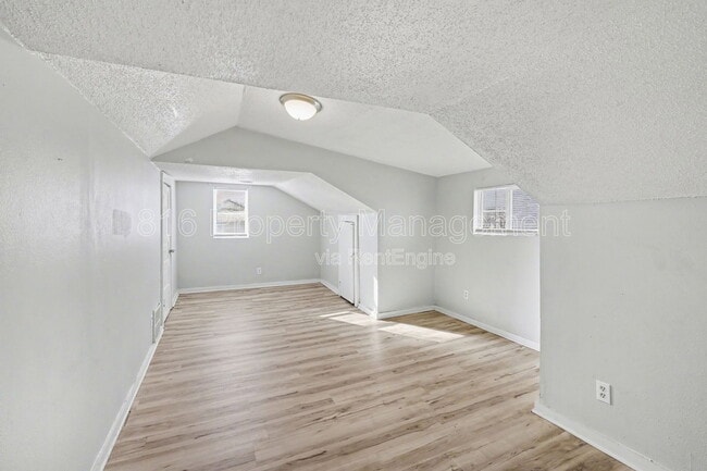 Building Photo - 7237 Wabash Ave