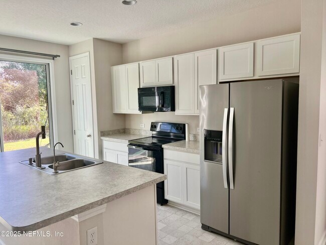 Building Photo - 9497 Scaup Way