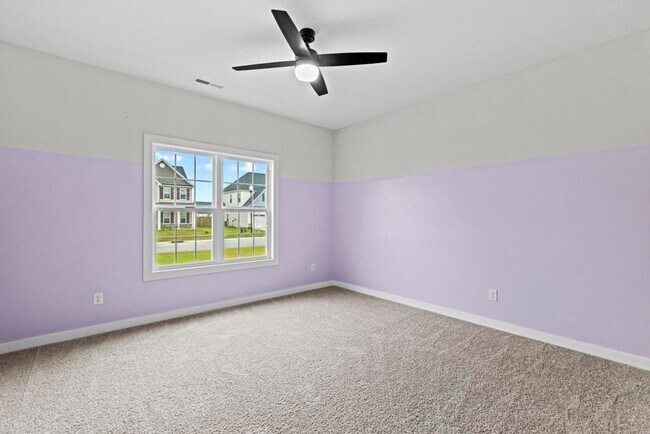 Building Photo - Beautiful home in great neighborhood!