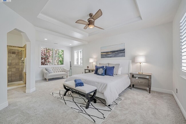 Building Photo - 260 Abigail Cir