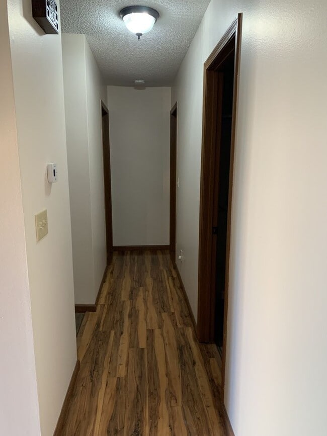 Building Photo - 32 Rabbit Trail Dr