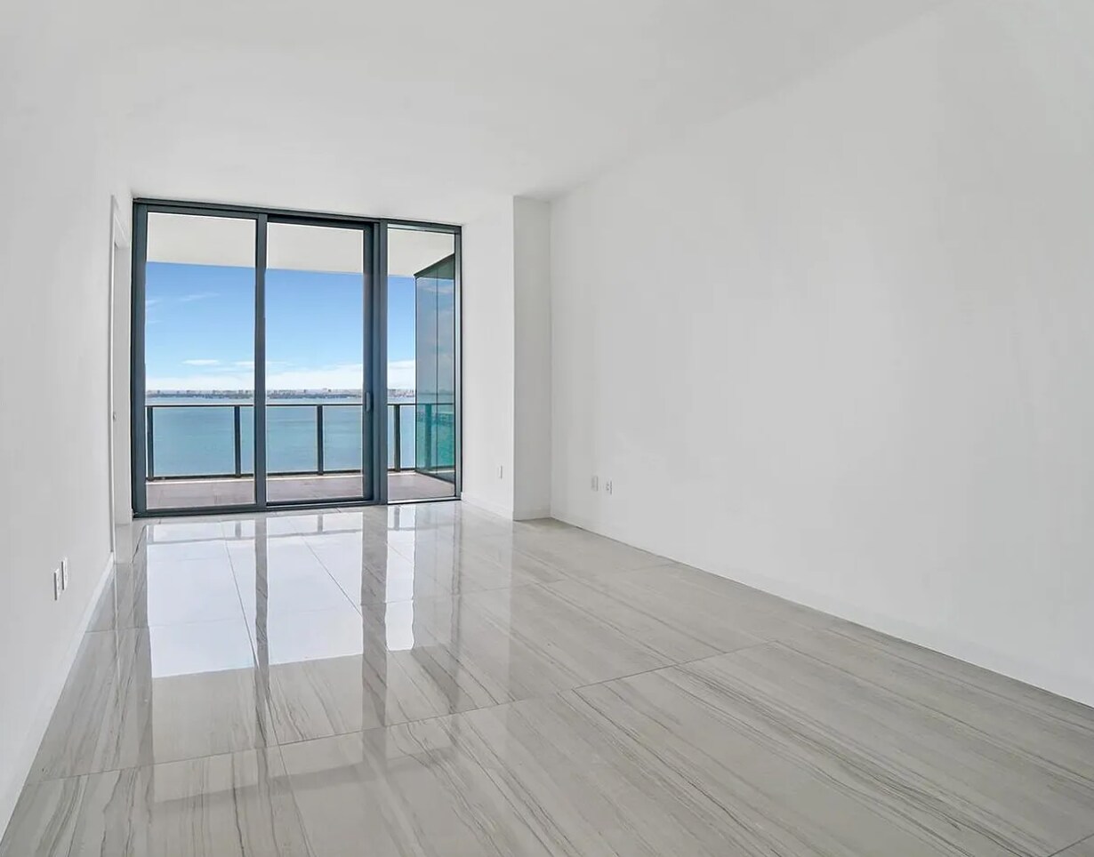 Building Photo - 480 NE 31st