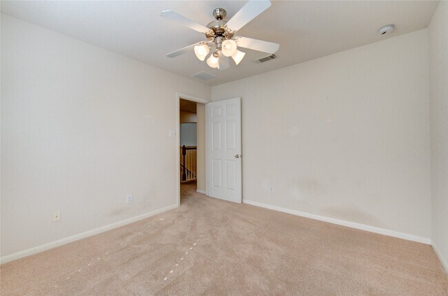 Building Photo - 5802 Horseshoe Falls