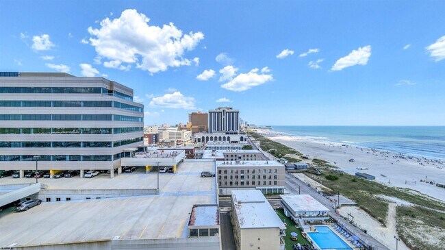 Building Photo - 3851 Boardwalk
