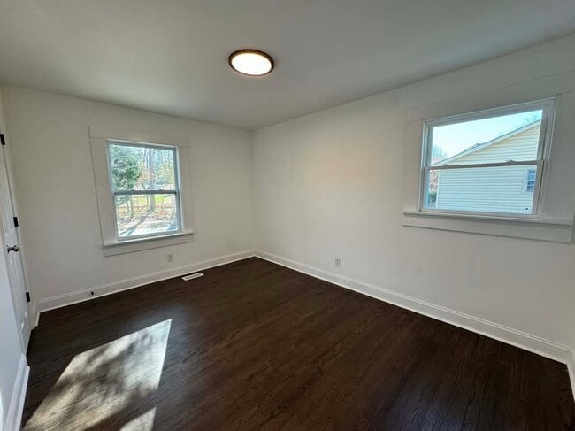 Building Photo - 1001 Archdale Dr