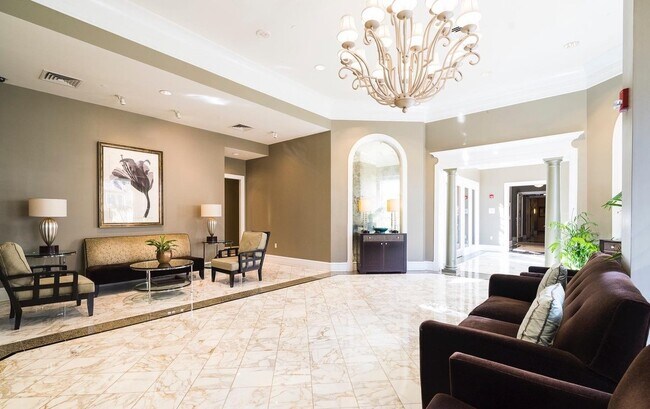 Building Photo - 851 N Glebe Rd