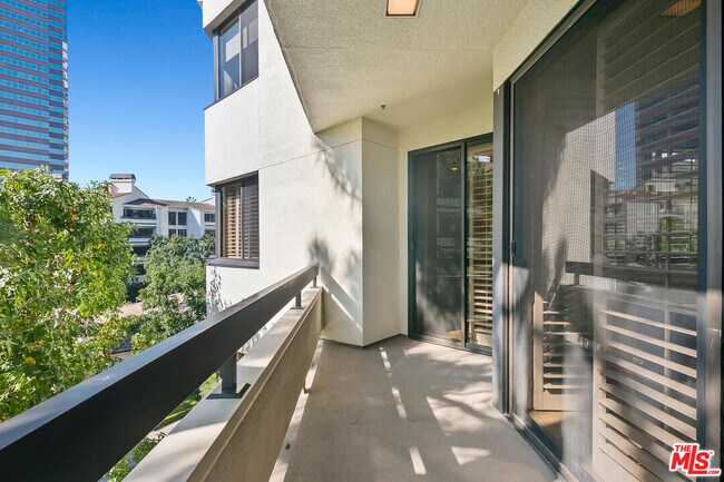 Building Photo - 2131 Century Park Ln