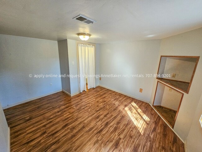 Building Photo - Exquisite Home among the Oak Trees