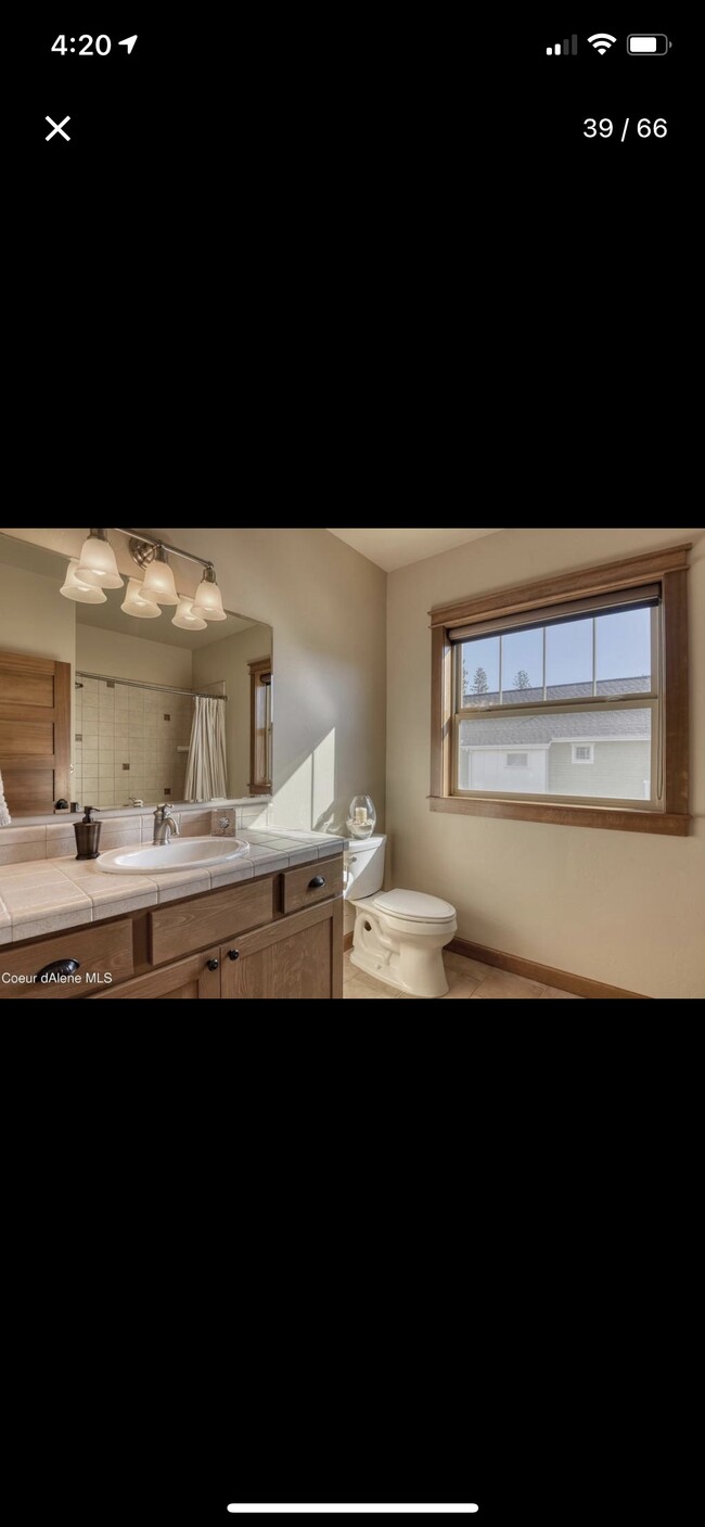 Building Photo - 4047 W Shoreview Ln
