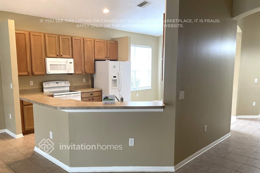 Building Photo - 4553 Gateway Blvd