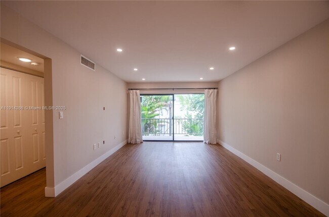 Building Photo - 8281 SW 128th St