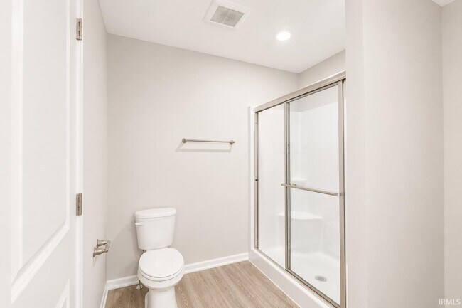 Building Photo - 3561 Canal Square Dr