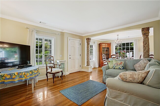 Building Photo - Picturesque Santa Barbara Country Cottage ...