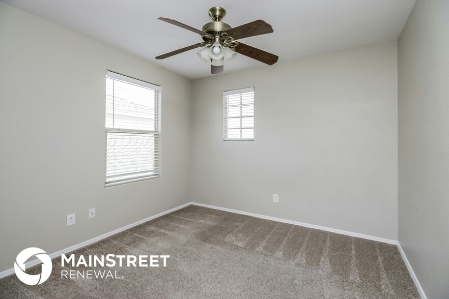 Building Photo - 31245 N Cavalier Dr