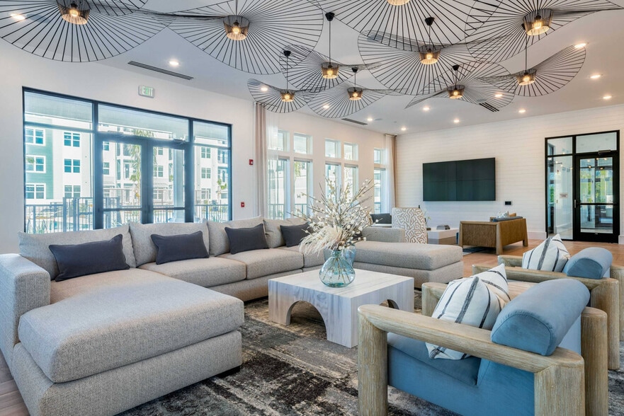 Building Photo - J Ardin at Apopka