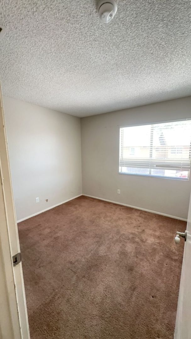 Building Photo - AVAILABLE NOW!! 2 Bedroom / 2 Bathroom Townhome in San Bernardino w/ Garage!