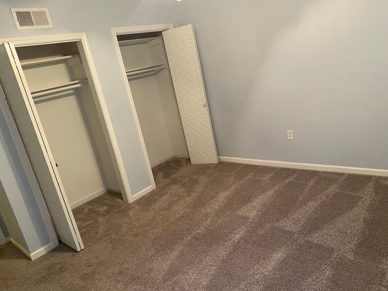 Building Photo - 5260 Crossbow Cir