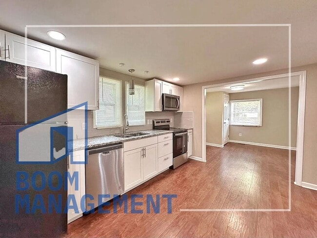 Building Photo - 200 Rencher St