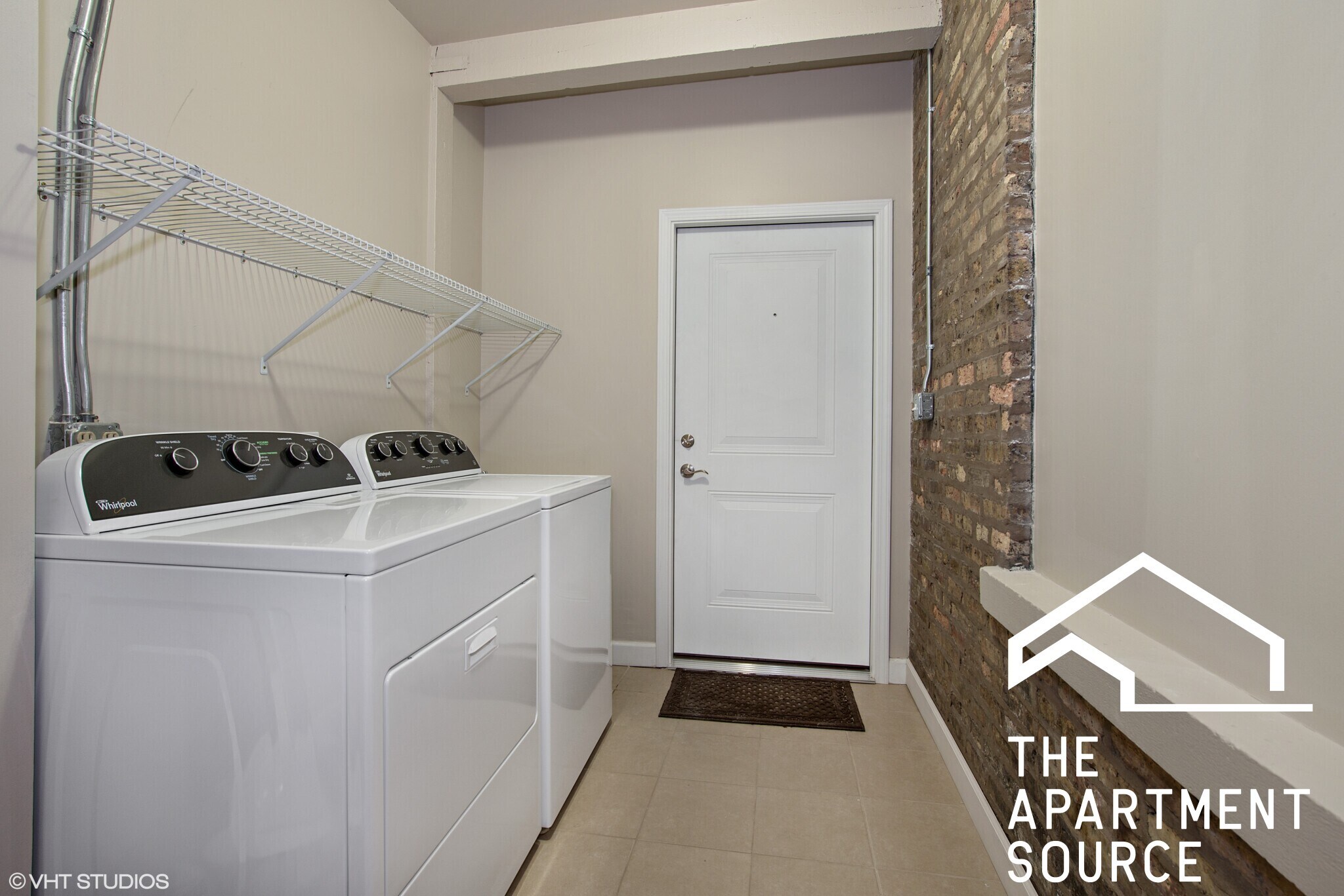 Building Photo - 1804 N Sheffield Ave