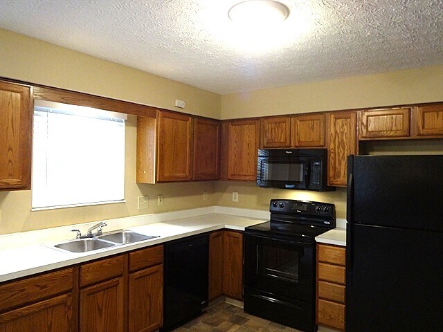 Building Photo - 1079 Oxfordshire Dr