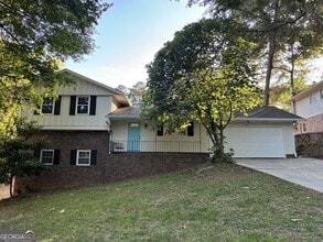 Building Photo - 126 Azalea Dr