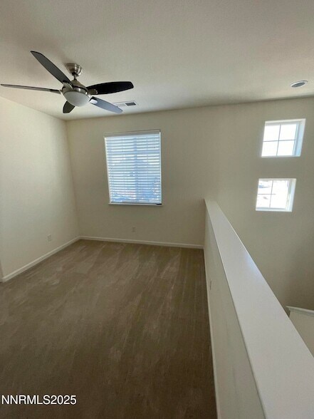 Building Photo - 7115 Diversey Dr
