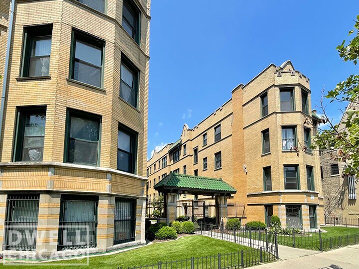 Building Photo - 2327 N Spaulding Ave