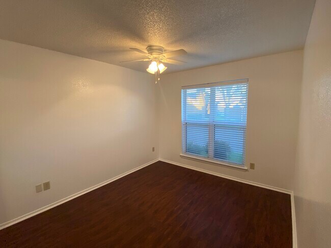 Second bedroom - 1809 West Spring Creek Parkway