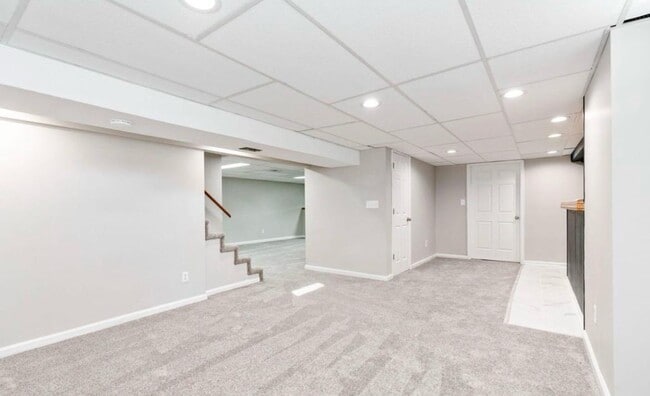 Building Photo - Stone Bluff Rd.