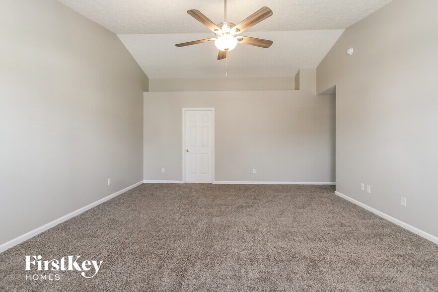 Building Photo - 7250 Pipestone Dr