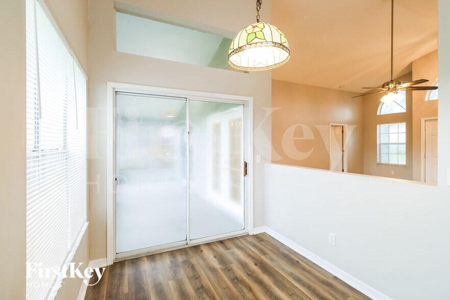 Building Photo - 1237 Cheb Pl NW