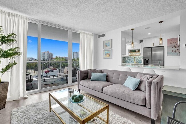 Building Photo - 2701 N Ocean Blvd