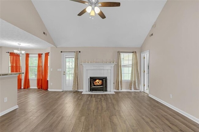 Building Photo - 1315 Sweetwater Ct