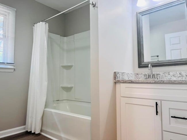 Building Photo - Newly Updated Home for Rent in Louisburg