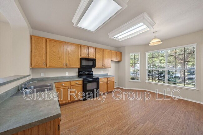 Building Photo - 212 Cloud Crossing