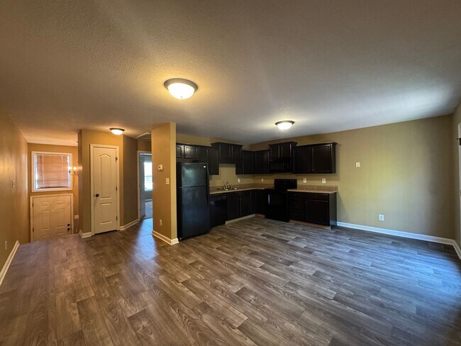 Building Photo - 1727 Thistlewood Dr