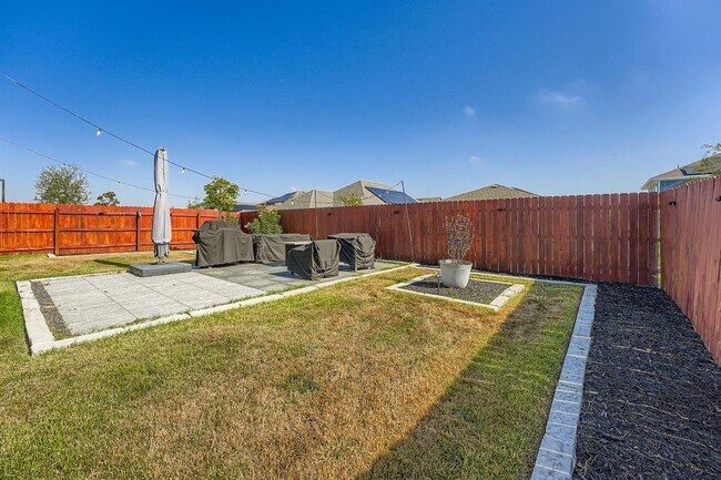 Building Photo - 9800 Grapevine Leaf Dr